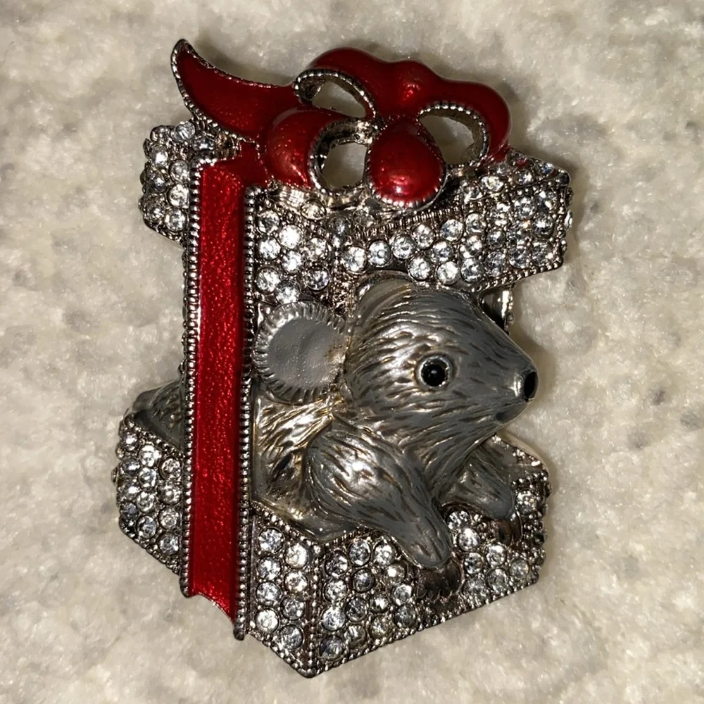 Napier Christmas Mouse Brooch Pin Silver Tone Simulated‎ Crystal *READ